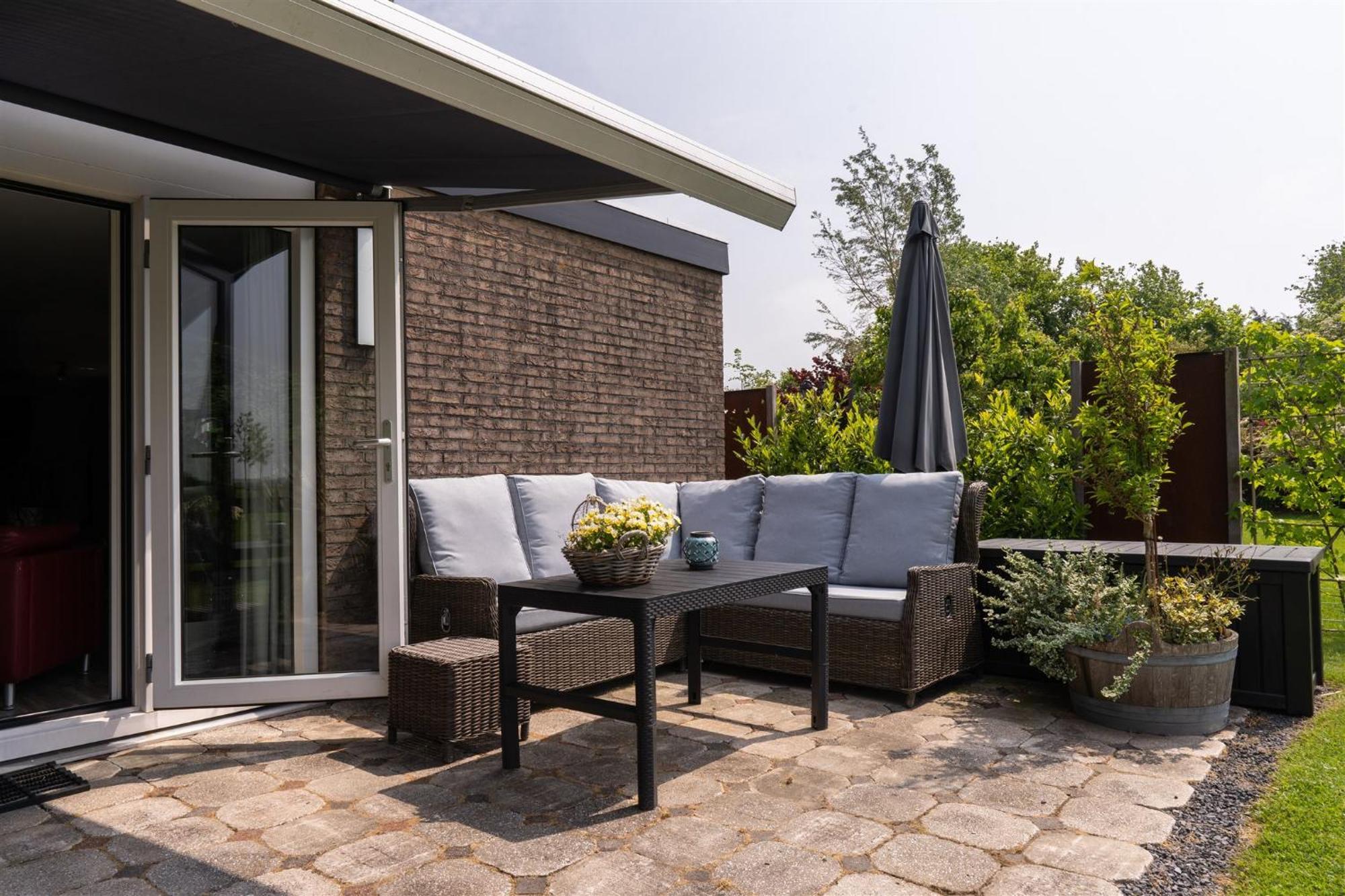 Vakantiewoning Le Garaazje 'S-Gravendeel Buitenkant foto